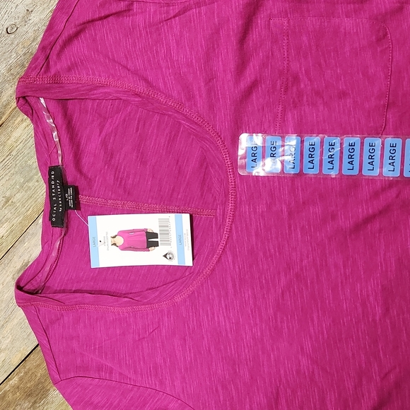 Social Standard by Sanctuary "Dylan Scoop Tee" Magenta Rose sz Large W-593 - Picture 3 of 6